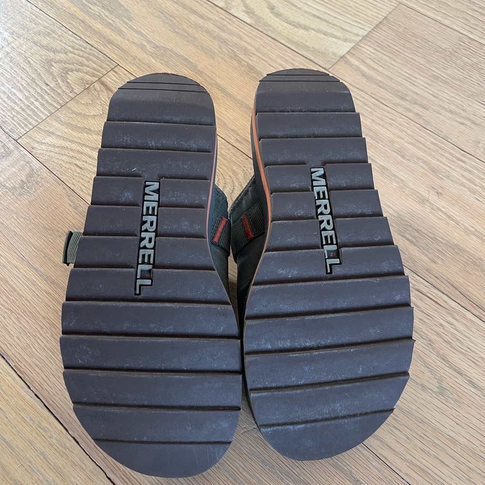 Merrell Buckle Sandals - Picture 2 of 4